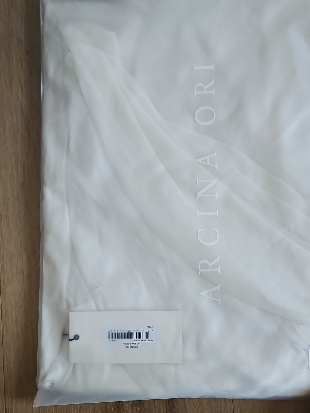 Helena Dress in Ivory - Picture 4 of 4